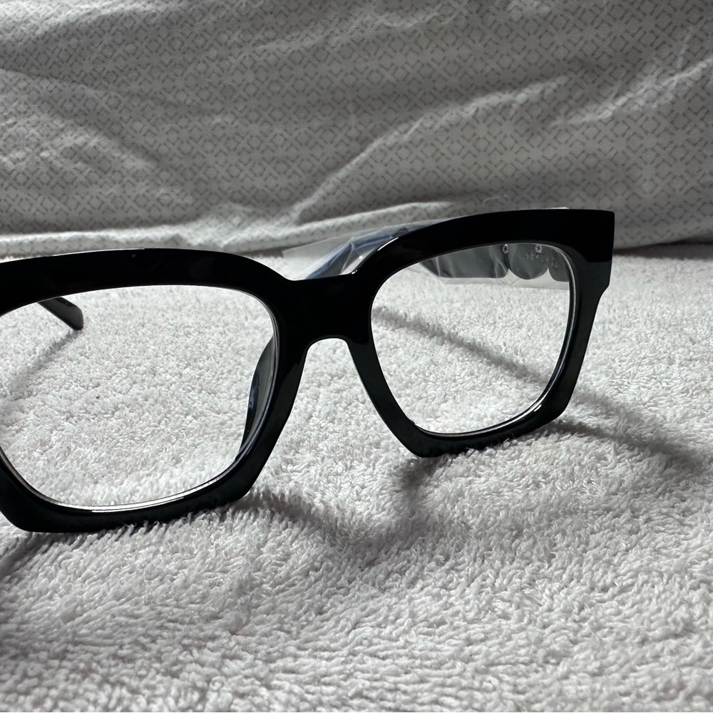 Stylish Black design glasses